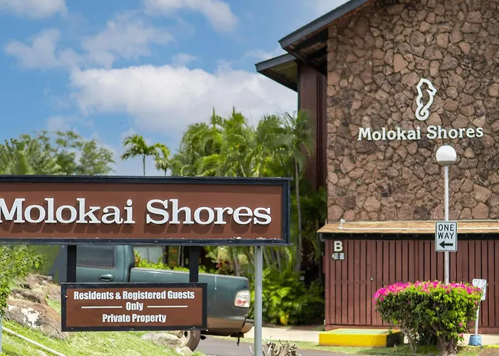 Molokai Shores